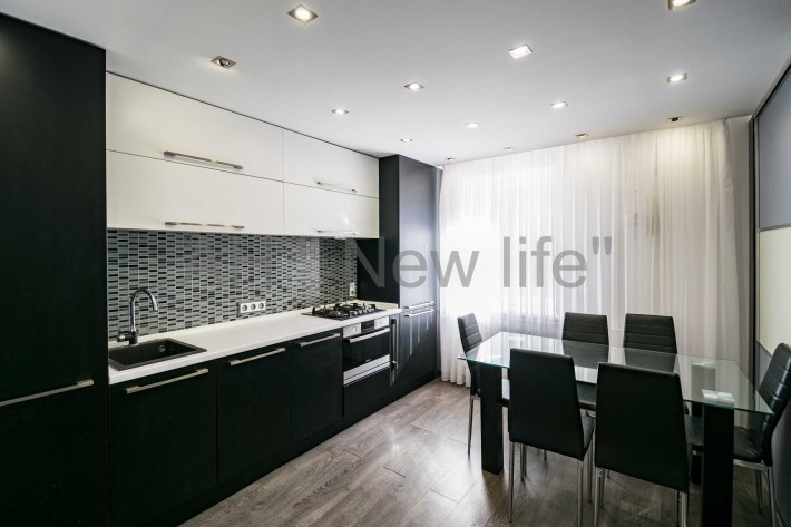 Двокімнатна квартира з ремонтом. А/о - фото 1