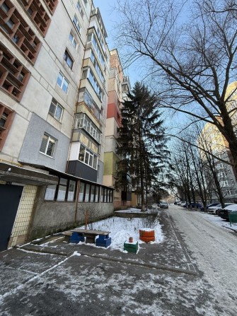 Продам, 23 вересня, простора 2-х кімнатна квартира - фото 1