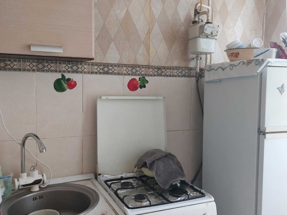 Продам 2х-кімнатну квакртиру на Даманському.