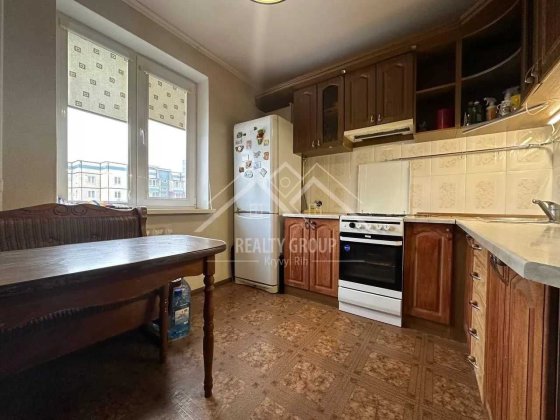 Продаж 3-х кім, 5-й зарічний, улучшенка, (еВідновлення)