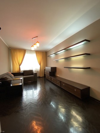 Продам 3 кімнатну квартиру - фото 1