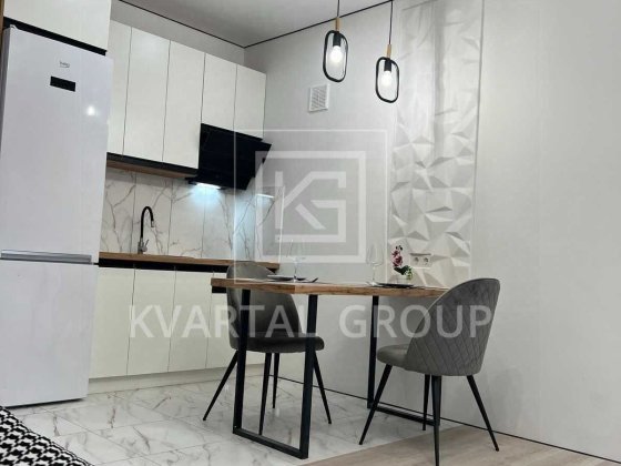 В продажі велика студія з ремонтом, меблями і техніко та з БАЛКОНОМ Ірпінь