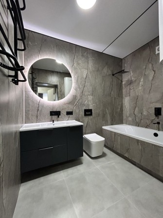 Терміново! Квартира з новим ремонтом поруч з набережною! - фото 1