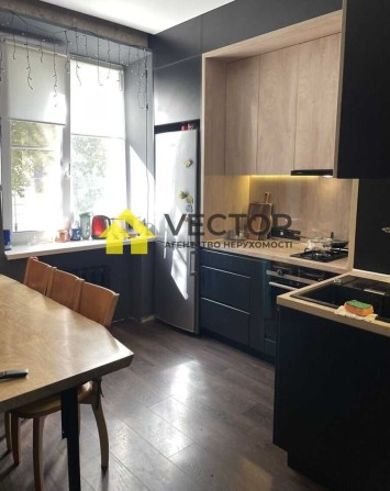 Центр Полтави: готова 2-кімнатна квартира з євроремонтом, 2 поверх! - фото 1