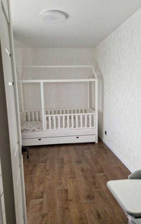 У продажу двокімнатна квартира у цегляному будинку - фото 1