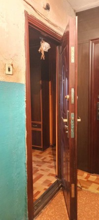 Продам двокімнатну по вул Черкасова - фото 1