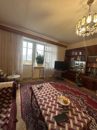 Продається квартира по вулиці Злуки, поруч парк!!! - фото 1