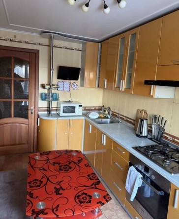 Продам 3к квартиру з ремонтом по кільцю - фото 1