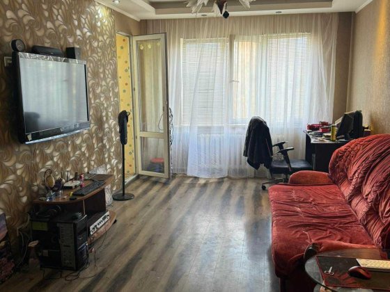 Продається 3-х кімнатна квартира  в р-ні 4-ї Поліклініки Полтава