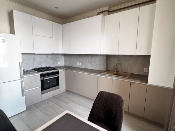 Продаж 1км квартири район Текстильника Ровно