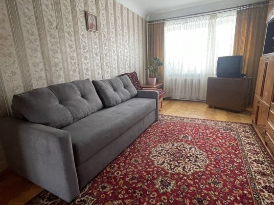 Продам 2 кімнатну квартиру 12Школа Рівне