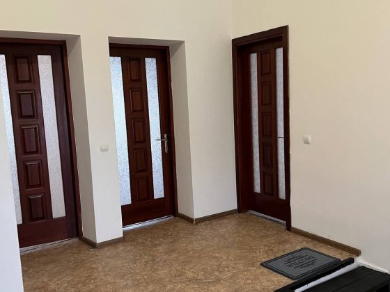 Квартира з трьома окремими кімнатами Ровно