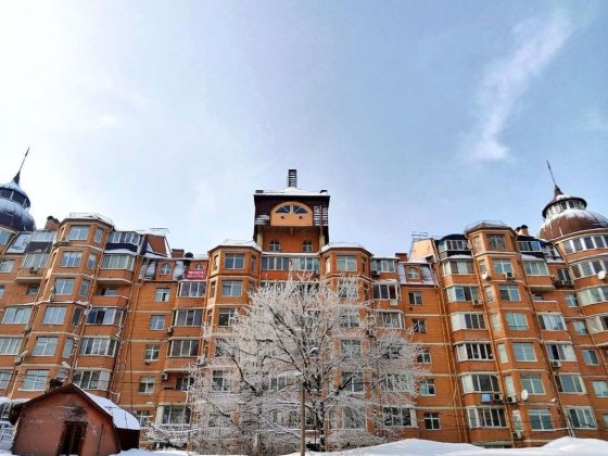 • Продам!  Тепла 2-кімнатна, центр! Ровно