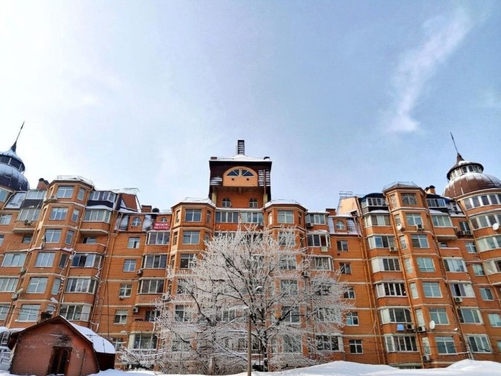 • Продам!  Тепла 2-кімнатна, центр! - фото 1