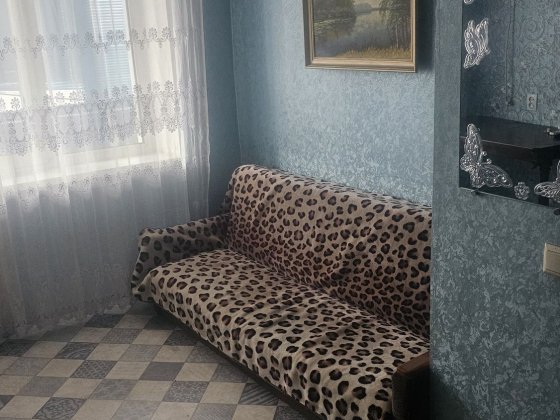 Продам  1 к.кв. 5/9  біля Більбоу Суми