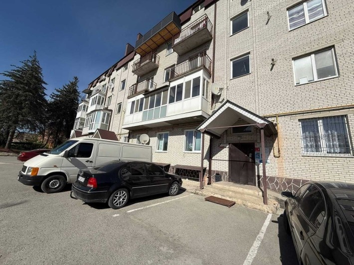 Продається трикімнатна квартира по гарній ціні! - фото 1