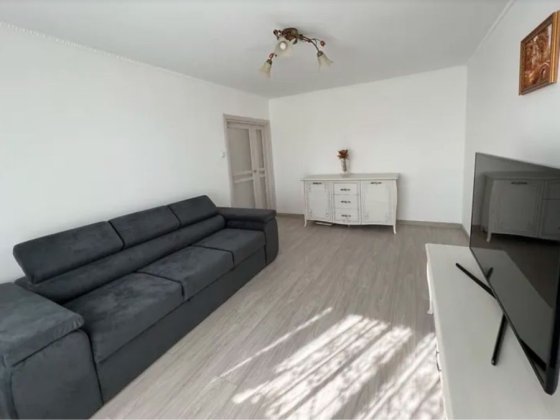 Продаю 3-кімнатну квартиру на Карнаухова Ровно