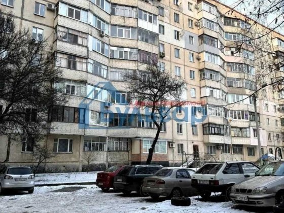 1к на Садах -2, середній поверх, житловий стан І КОД 45420 Полтава