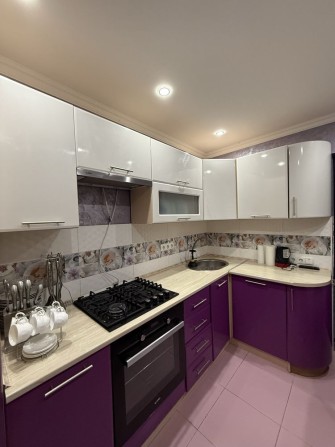 Продається 2 кімнатна Чешка вул Алматин. ( р-н МacDonald’s ТЦ Майдан) - фото 1