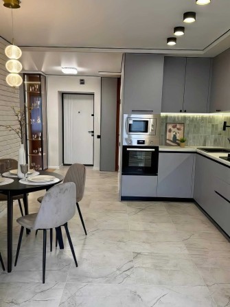 Стильна квартира поблизу ТРЦ Подоляни - фото 1