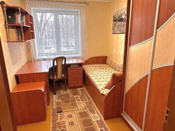 √ Добротна  4 кімнатна квартира в ЦЕГЛЯНОМУ будинку. Ровно