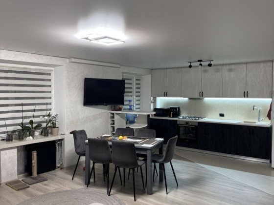 Продаж квартири по вул.Набережна Ровно