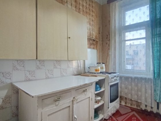 Продам 2кмн квартиру на Соборній в житловому стані Суми