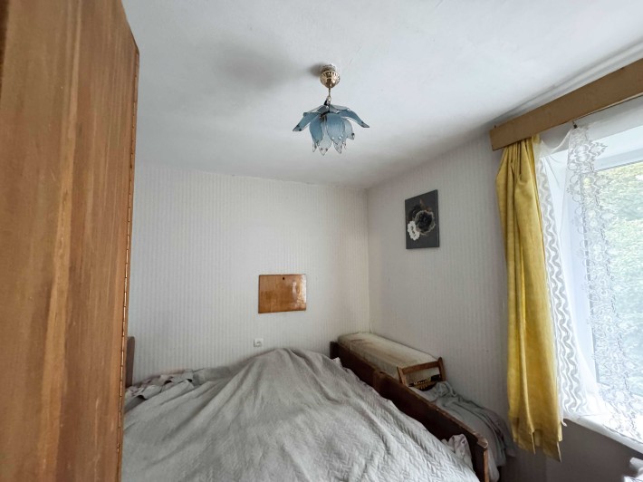 Продається 4-кімнатна квартира на вул. Князя Романа, 18 - фото 1