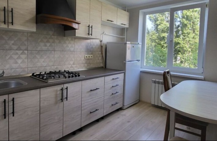 Терміново продається квартира на Сандуляка - фото 1