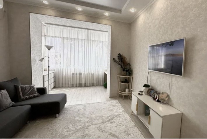 Терміново! 1-кімнатна квартира з євроремонтом. - фото 1