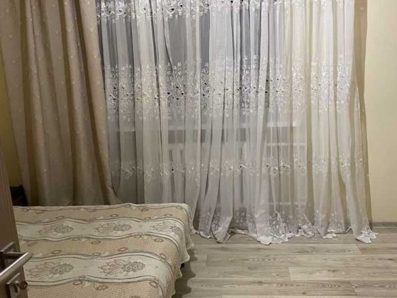 Продам 3к квартиру, в Центрі, цегляний будинок, на 2му поверсі Полтава