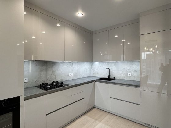 Продам 1-кімнатну квартиру На Щасливому Ровно