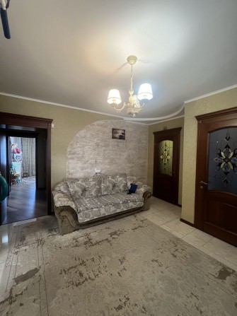 3к гарна якісна в центрі біля парку - фото 1