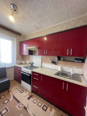 Продам  3 кімнатну квартиру з закріпленим парко місцем . Ювілейний. - фото 1