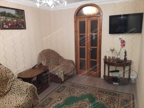 Універсальна трикімнатна квартира. Полтава