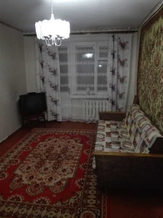 Продаж 2к квартири. 3/5 пов. Розділ. кімнати. Поділ. №12202 - фото 1