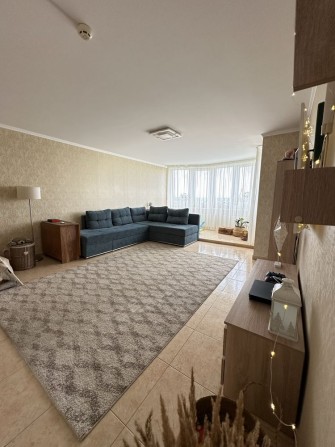 Трьох кімнатна квартира в центрі - фото 1