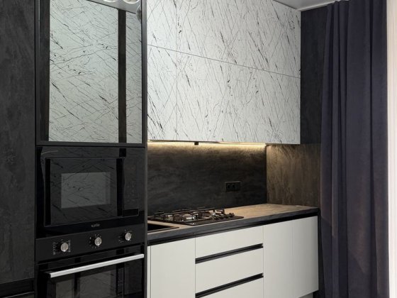 1-км НОВОБУДОВА з ремонтом Проспект Незалежності Черновцы