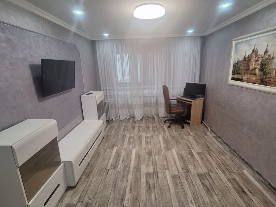 Продається двокімнатна чешка з ремонтом, технікою  та меблями Черновцы