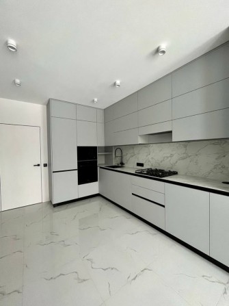 Продаж 2х НОВОБУДОВИ З ДОРОГИМ РЕМОНТОМ, р-н КВАРЦУ (Затишний квартал) - фото 1