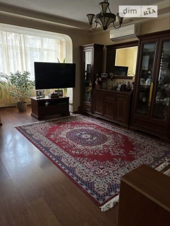 Продаж чотирикімнатної квартири - фото 1