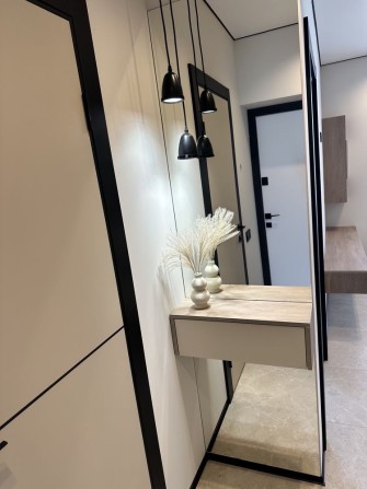 Продаж сучасної новобудови з ремонтом, де всі сусіди вже живуть - фото 1