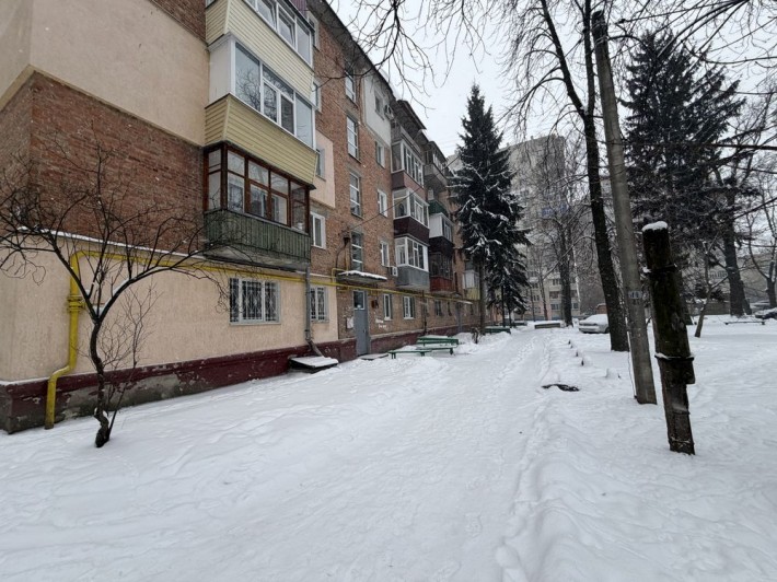 Продам 2-шку в центрі міста біля парку - фото 1