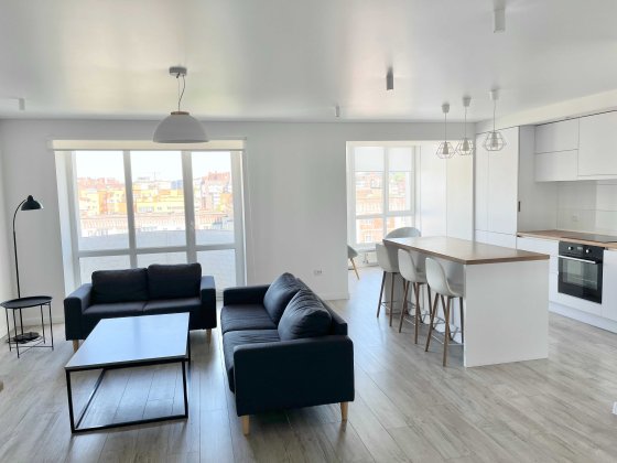 Продам простору квартиру-студію з панорамним виглядом по Коновальця Тернополь