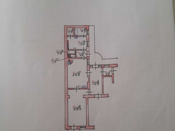 Продаж 2х кімн квартира 93м2 Чернівці центр старий фонд Поверх 2/2 Черновцы