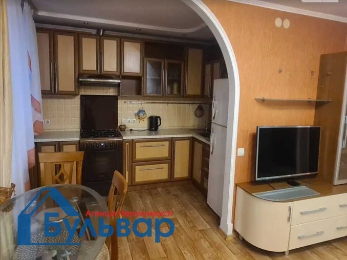 Продам 2к квартиру на Подолі, 48кв.м. цегла - фото 1