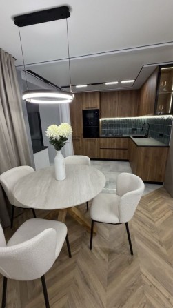 Продається 3 кімнатна квартира по вул. Л. Курбаса - фото 1