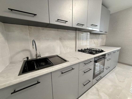 Продається 1 кімнатна квартира з ремонтом ЖК Олімп Ровно