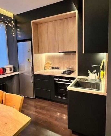 Продаж 2-кімнатної квартири в самому Центрі міста. Цегла. 2-ий поверх - фото 1