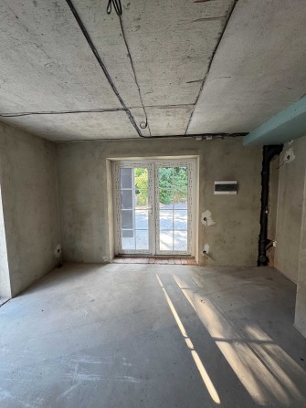 Квартира в центрі міста на 1-му поверсі — 47 м² з власною терасою - фото 1